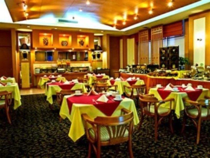 Oriental Garden Hotel Beijing Restaurant photo